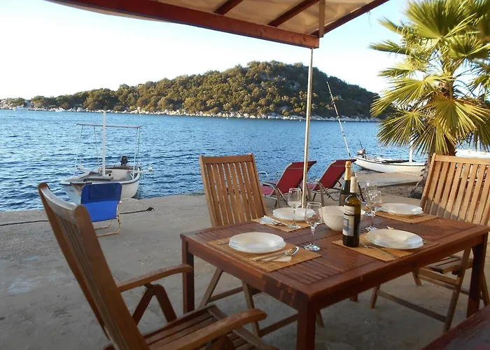 By The Sea Zaklopatica, - 8346 Lastovo