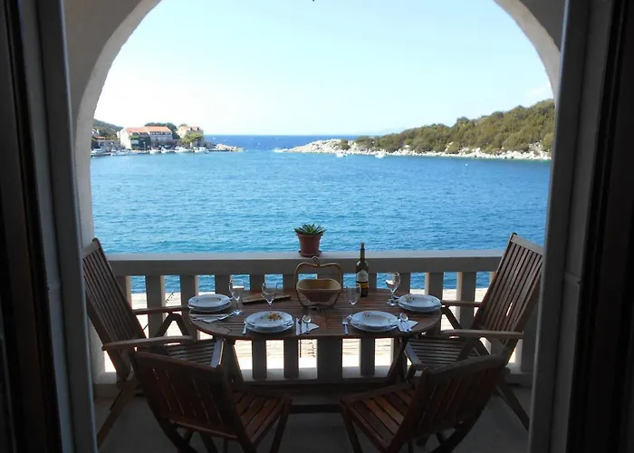 Appartement By The Sea Zaklopatica, - 8346