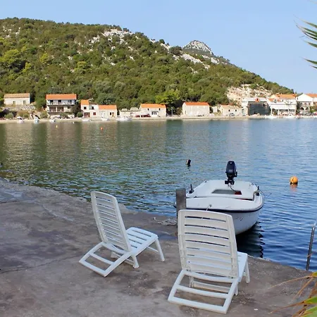 By The Sea Zaklopatica, - 8346 * Lastovo