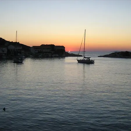 Apartamento By The Sea Zaklopatica, - 8346 *