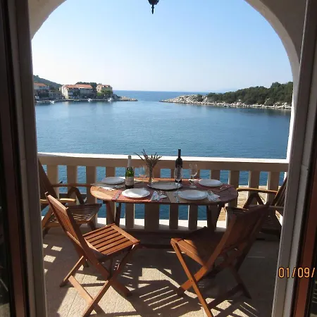 By The Sea Zaklopatica, - 8346